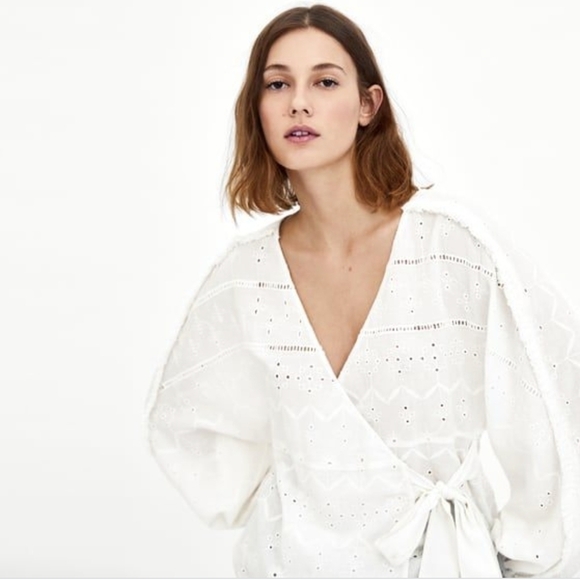 ZARA white eyelet CROSSOVER wrap TOP WITH CUTWORK EMBROIDERY trf small boho chic - Picture 2 of 15